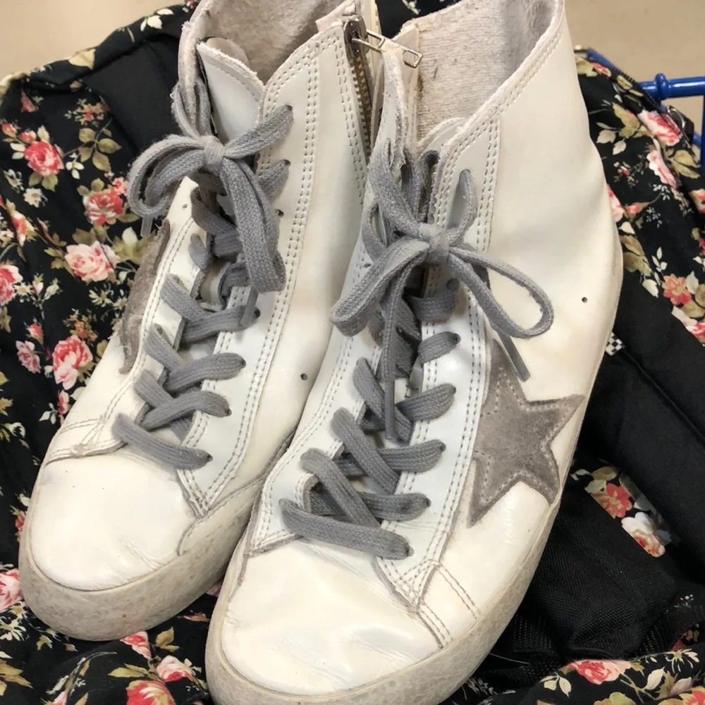 Superstar - Picture 1 of 8